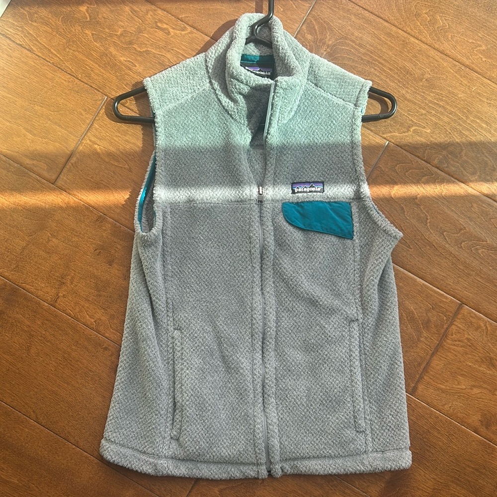 Patagonia super cozy gray vest / Sz SMALL